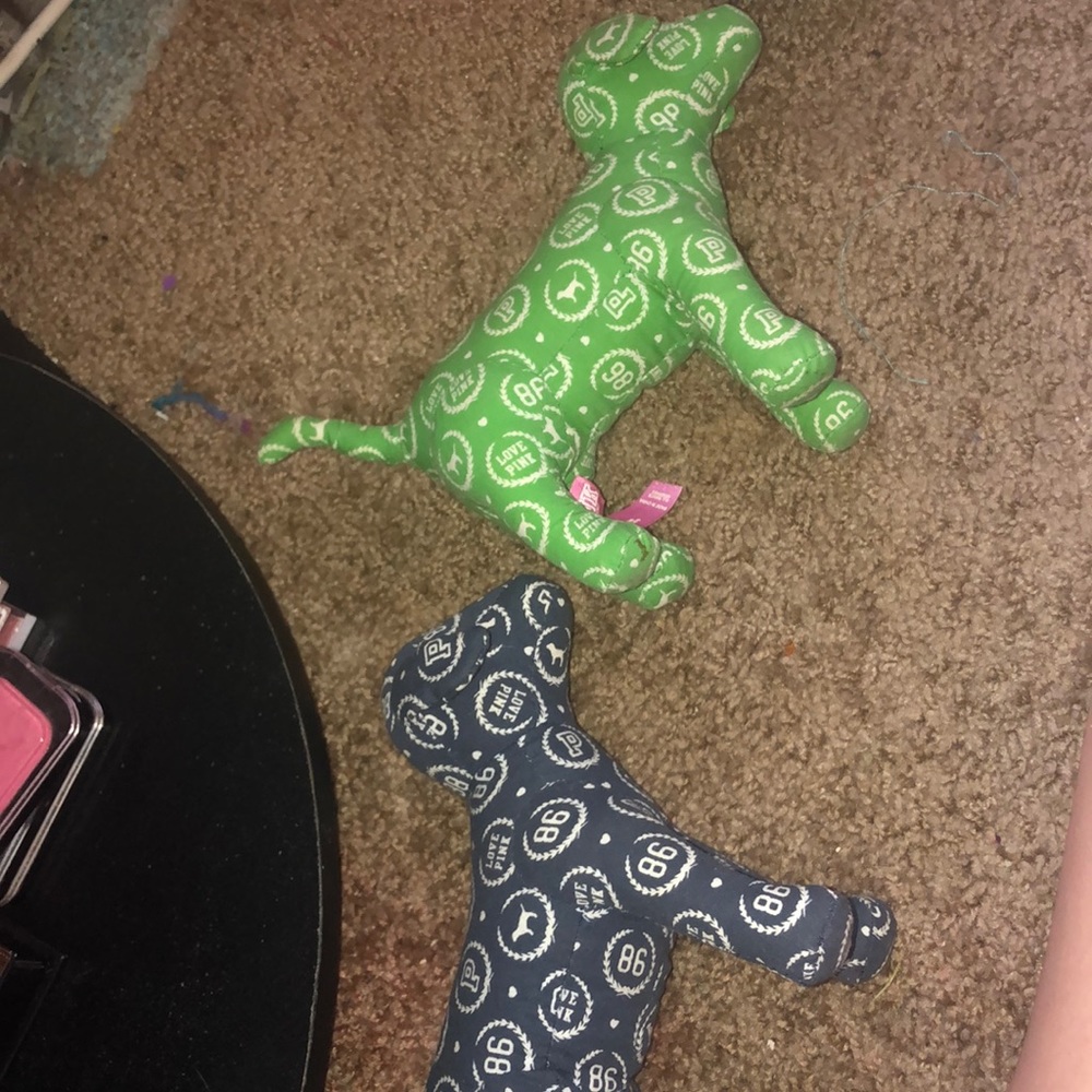 PINK dog room decoration new & good condition